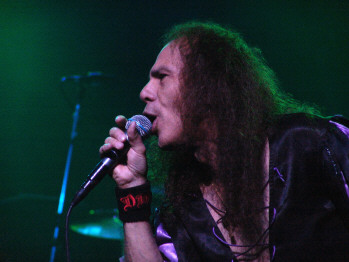 Rolfístico Personagem: "um pouco rouco". Também, 3 dias seguidos, 66 para 67 anos... isso não é nada, Rolf!