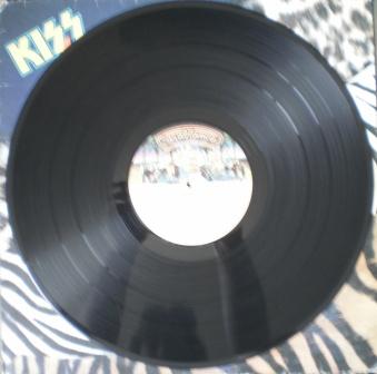 O vinil brasileiro da época que foi ouvido a exaustão.