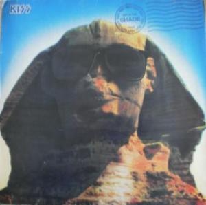 Hot in the Shade Vinil Capa Web