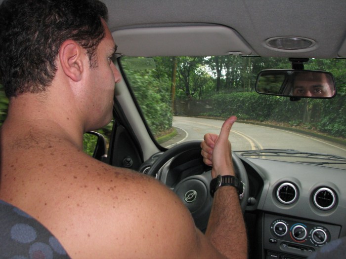 Saindo do parque... valeu, Rolf ... ótima escolha ... e apenas algumas picadas de borrachudo para contabilizar também ... hehehe