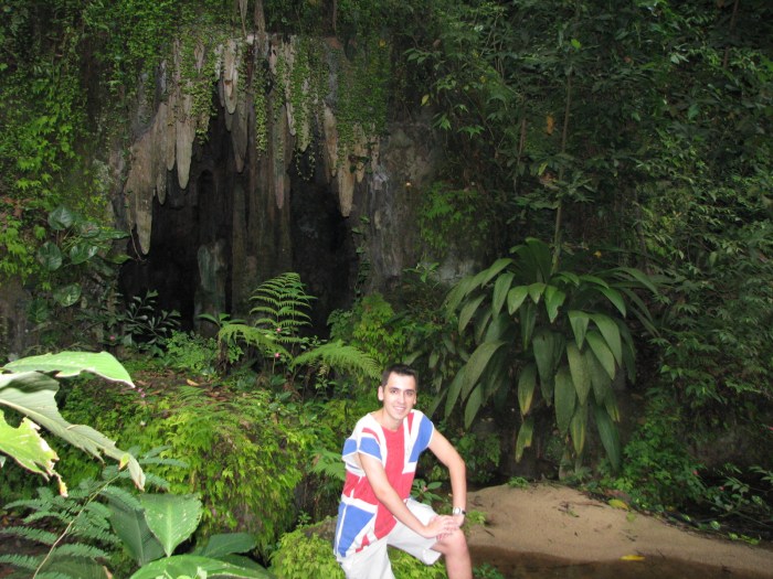 Eduardo - e a camiseta que já viu o Maiden e Bruce várias vezes ...