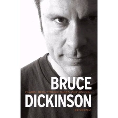 Em caso de dúvidas, este é o Bruce Dickinson! :-)