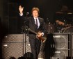 Sir Paul, enfim, vestido como um Beatle