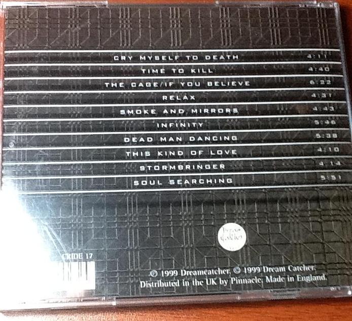 Contra-capa e o tracklist