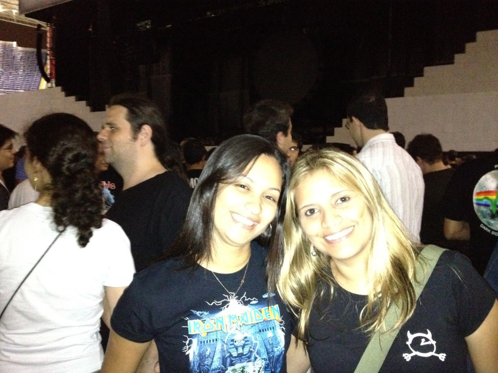 Gisele, Suellen e o muro