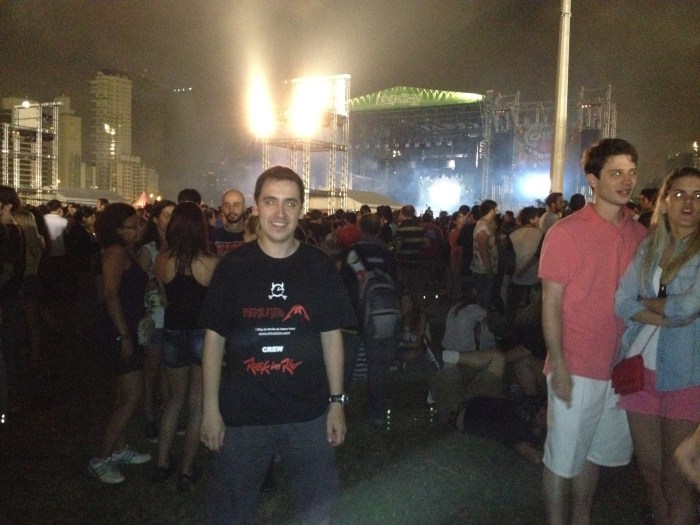 Aguardando pelo headliner