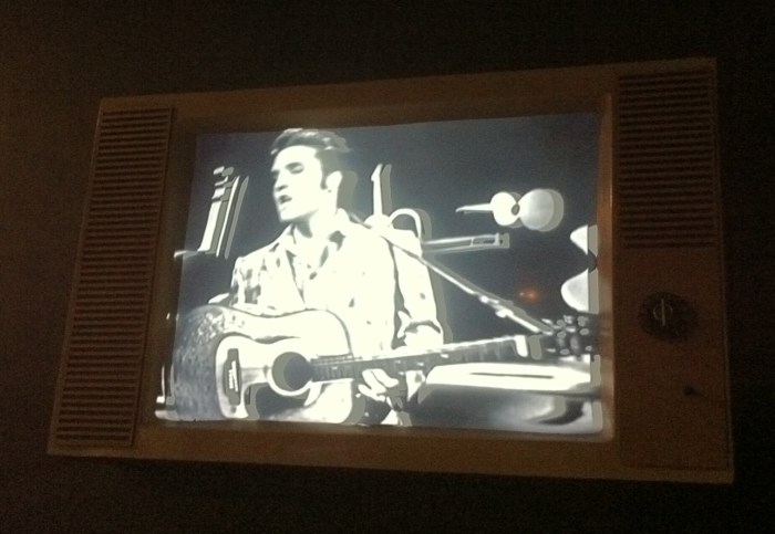 Elvis_TV