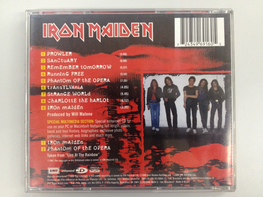 Contracapa com o conteúdo multimídia: 'Iron Maiden' e 'Phantom Of The Opera'