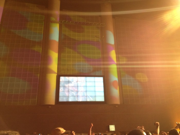 Scorpions_SP_20set2012__3613 O Credicard Hall ficou lindo com os canhões de luzes coloridas nas paredes e na galera