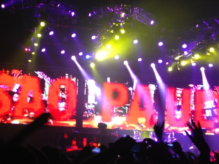 Scorpions_SP_20set2012__3623 A banda homenageia São Paulo como a "Big City" desta mágica noite