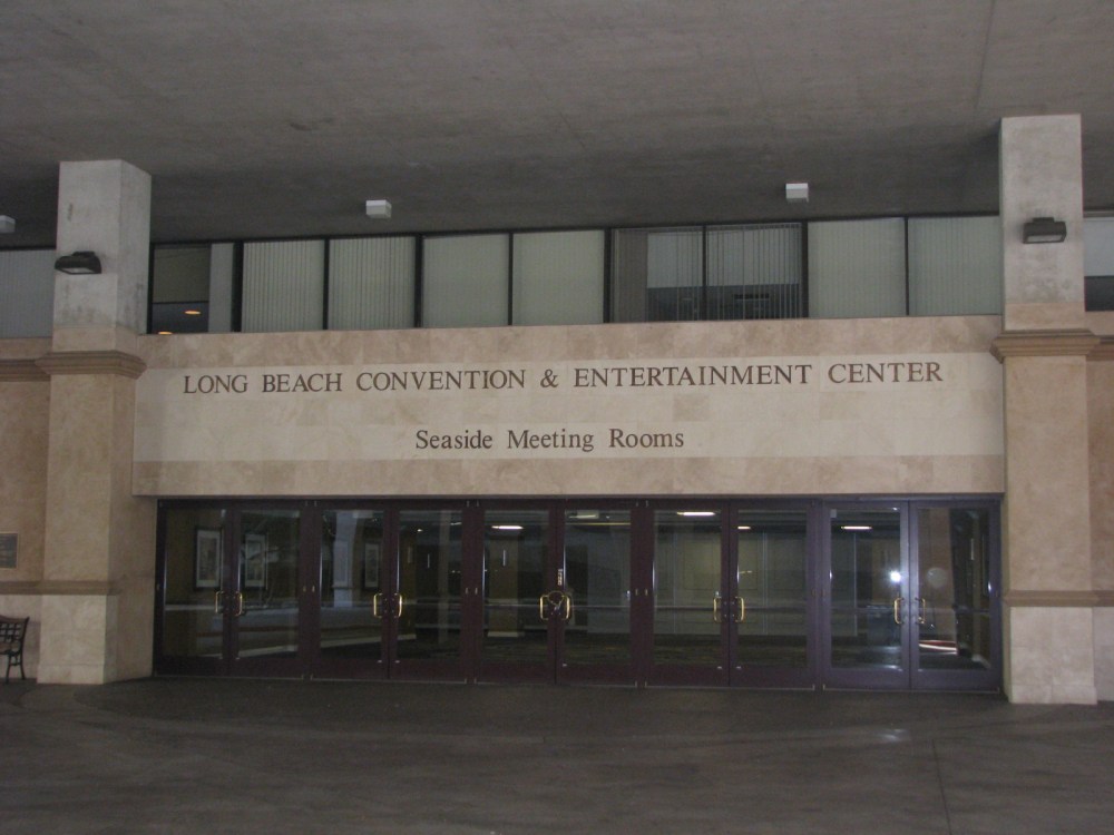 A entrada para o centro de convenções