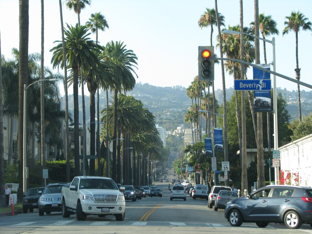 Em Beverly Hills, a caminho do Rainbow