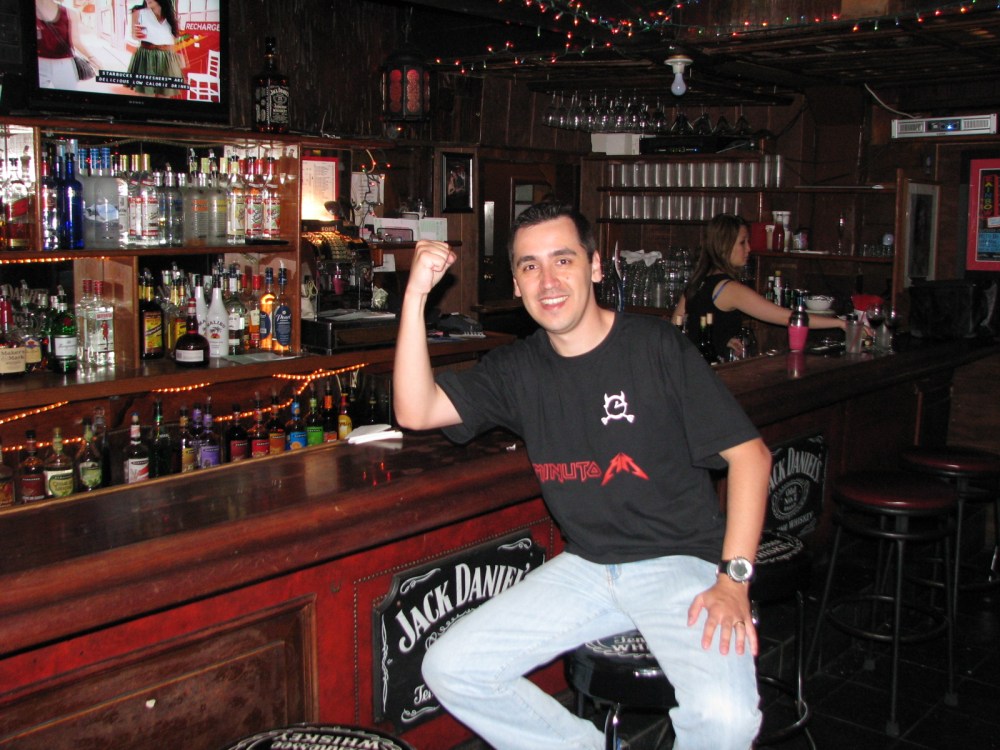 No bar "Over The Rainbow"