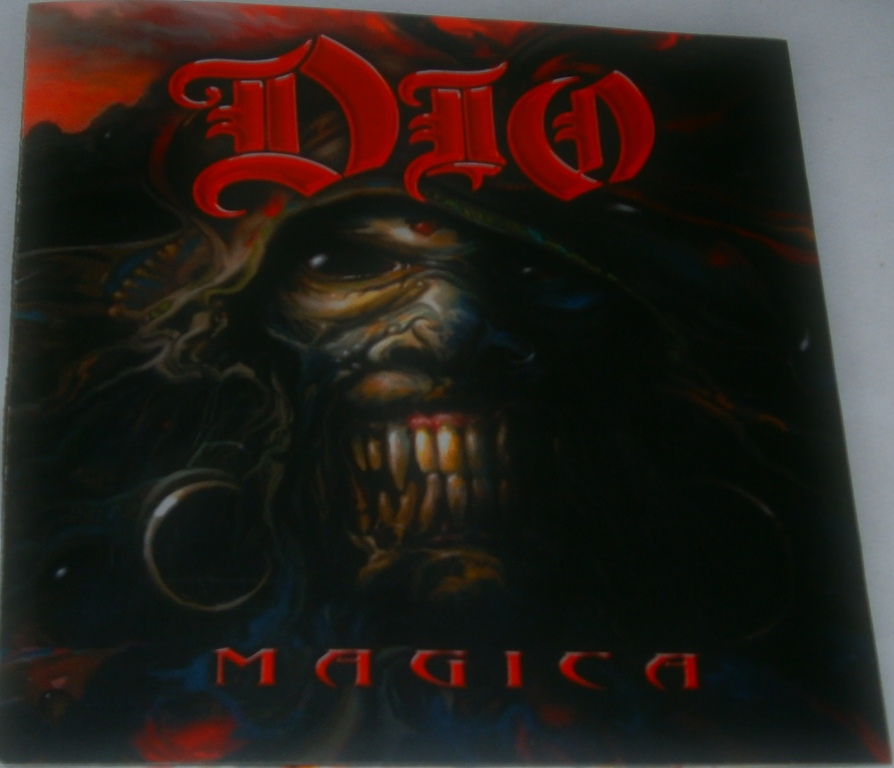 A capa do CD Magica