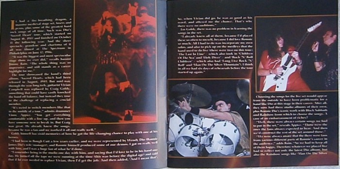 A edição com encartes caprichados