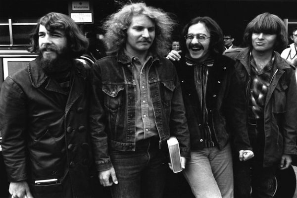 CREEDENCE CLEARWATER REVIVAL: DOUG CLIFFORD, TOM FOGERTY, STU COOK E JOHN FOGERTY