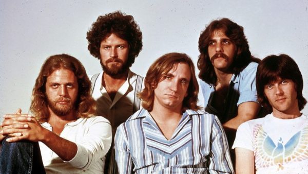 EAGLES NO AUGE: DON FELDER, DON HENLEY, JOE WALSH, GLENN FREY E RANDY MEISNER